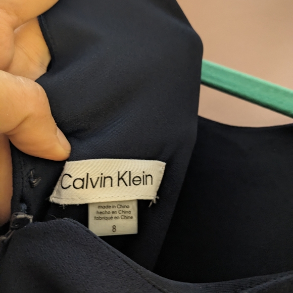 Calvin Klein Sequined-Sleeve V-Back Gown in Black Size 8 - Picture 10 of 12